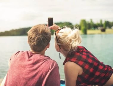 Η τελευταία selfie - Έβγαλαν φωτογραφία και μετά από 20 λεπτά πέθαναν (βίντεο)